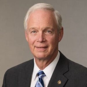 Portrait of U.S. Sen. Ron Johnson.