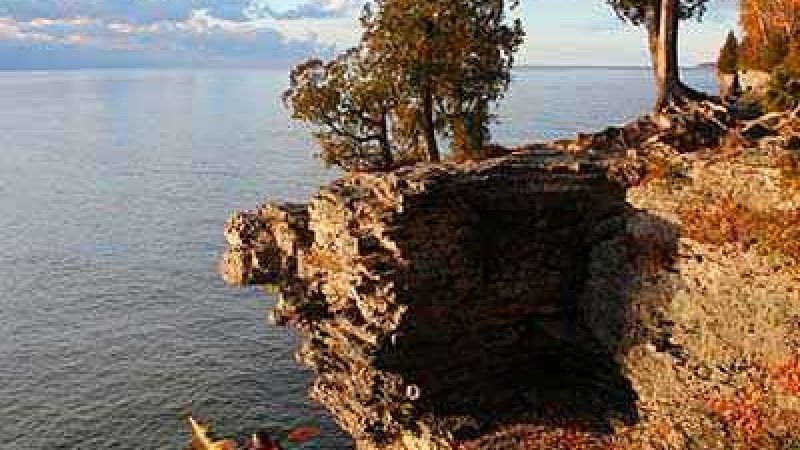 Kayaker at Cave Point County Park in Door County. Image by Jon Jarosh