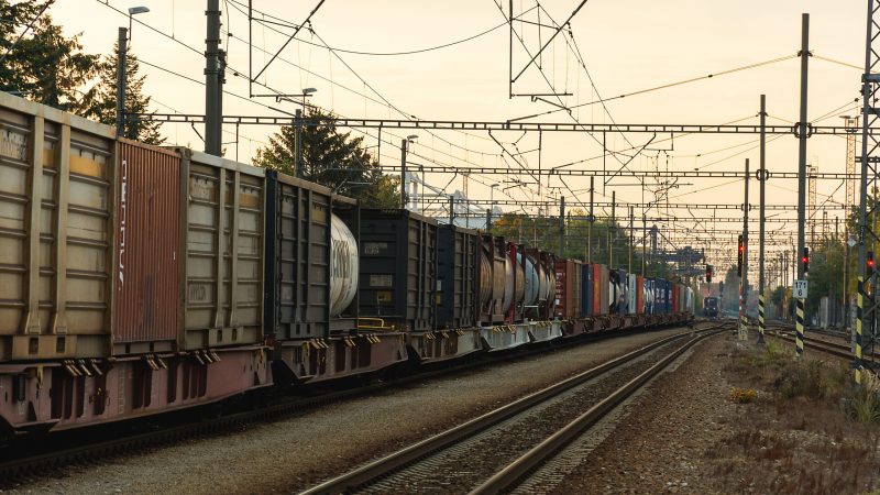 Photo by Martin Vorel. https://libreshot.com/